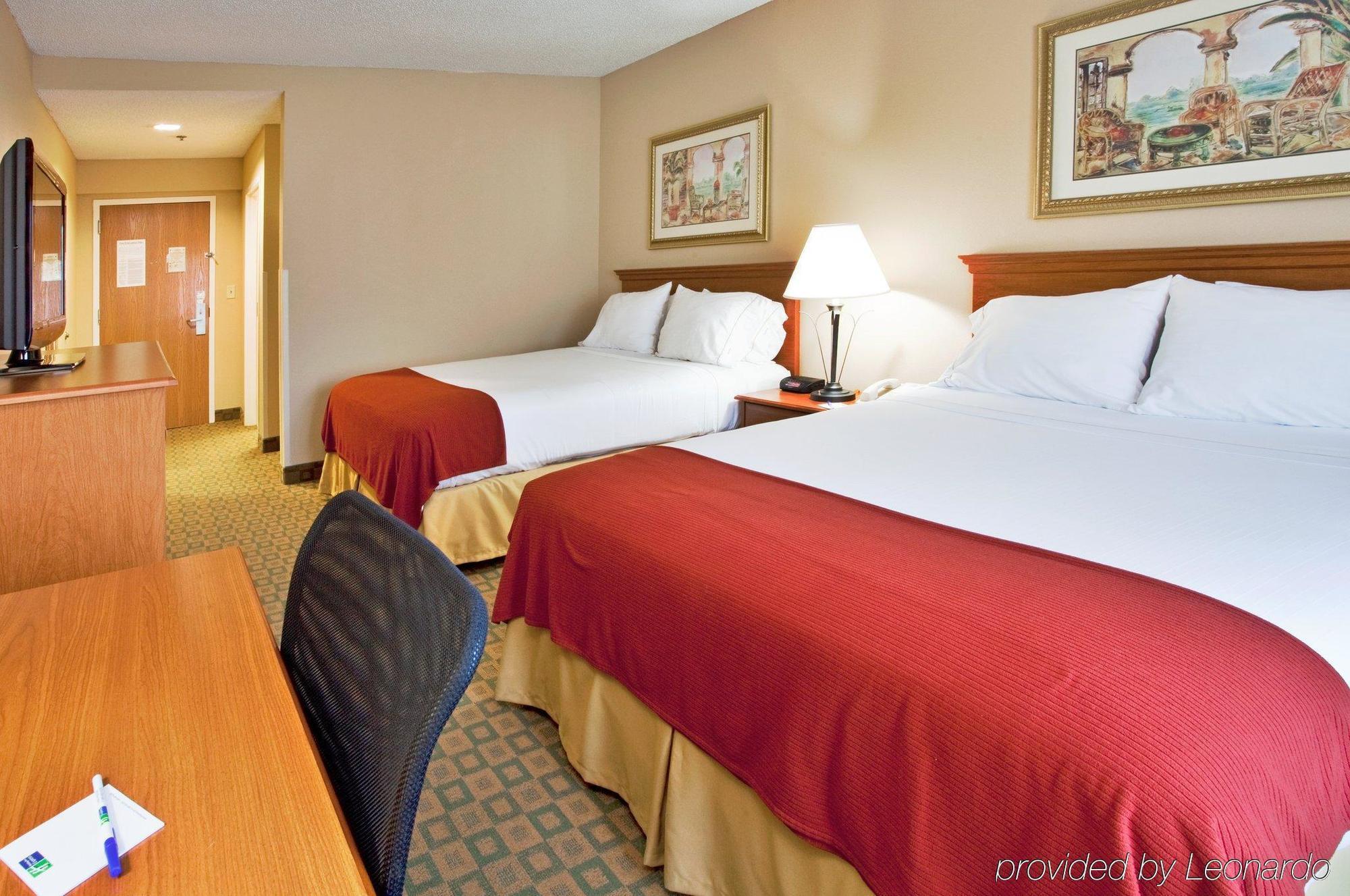 Holiday Inn Express & Suites Tavares By Ihg Værelse billede