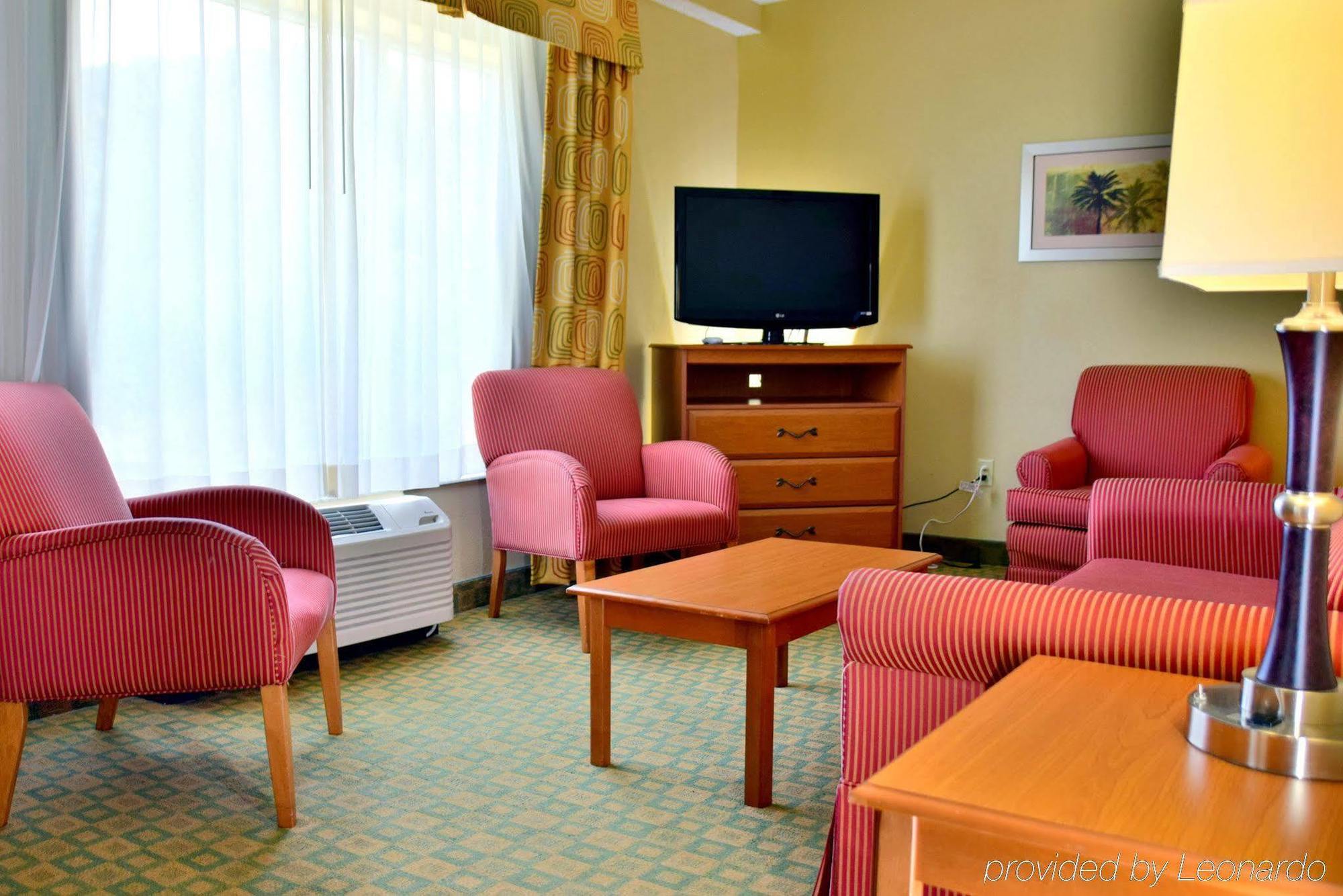 Holiday Inn Express & Suites Tavares By Ihg Eksteriør billede