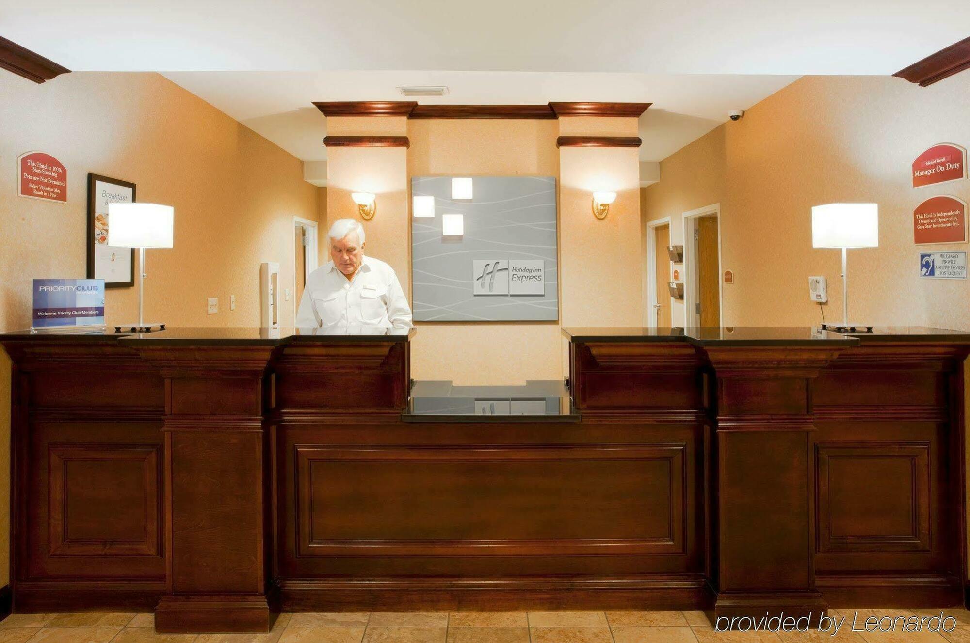 Holiday Inn Express & Suites Tavares By Ihg Eksteriør billede